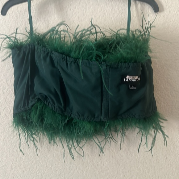 LAMARQUE Off-The-Shoulder Sleeveless Crop Top - Picture 3 of 6